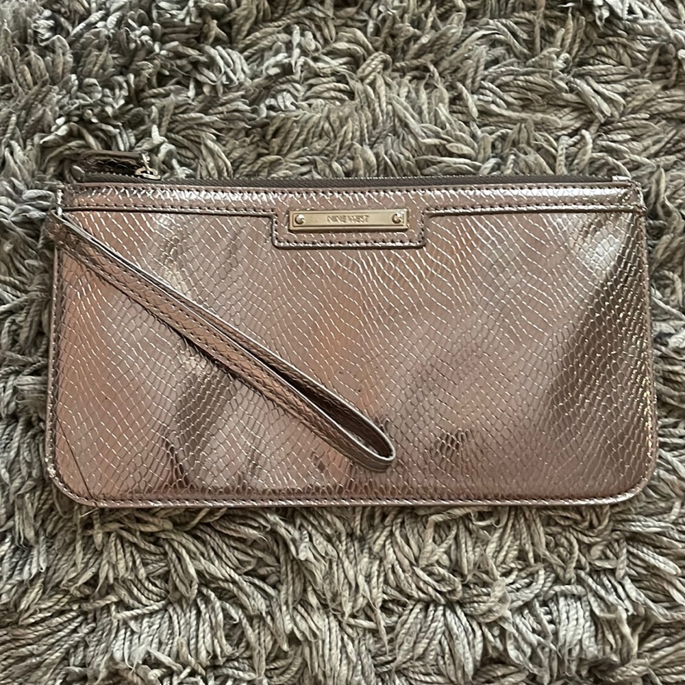 NINE WEST Wristlet